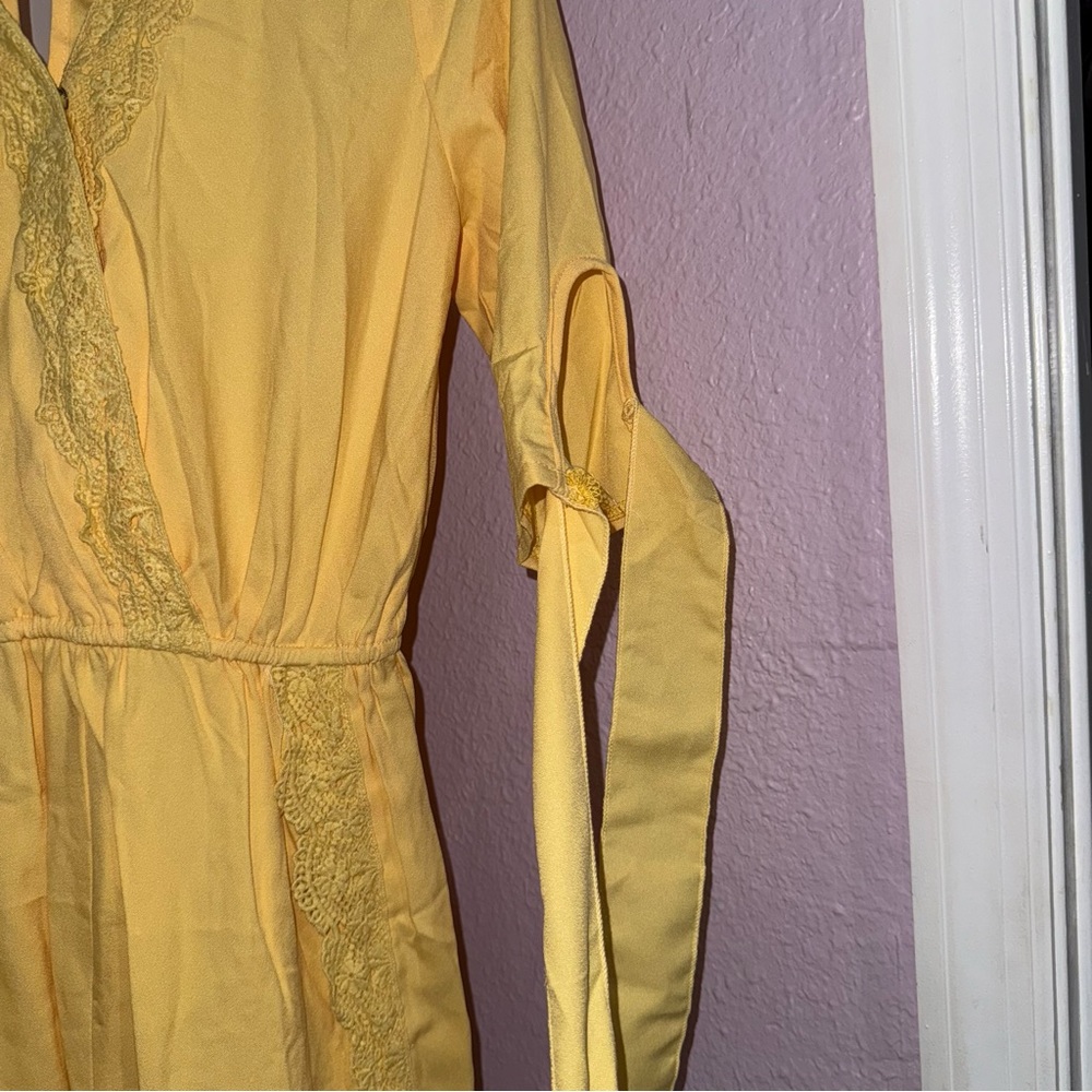 Yellow Romper Size Small - Picture 4 of 6